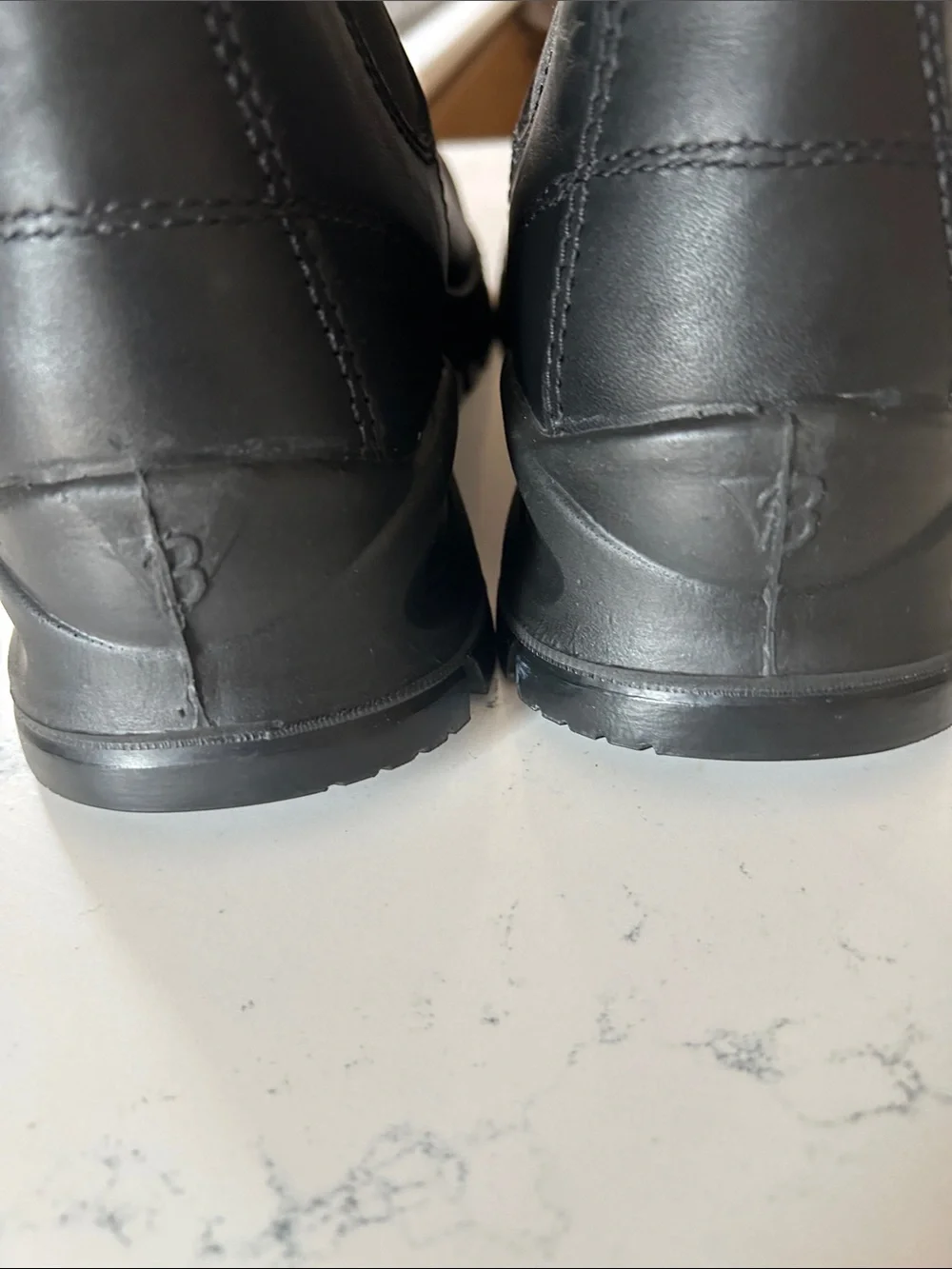 BLUNDSTONE Men’s Work Boot, Black Size 9, Sample pair, NWOT
